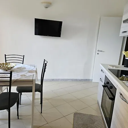 Sun & Sea Apartament Bari