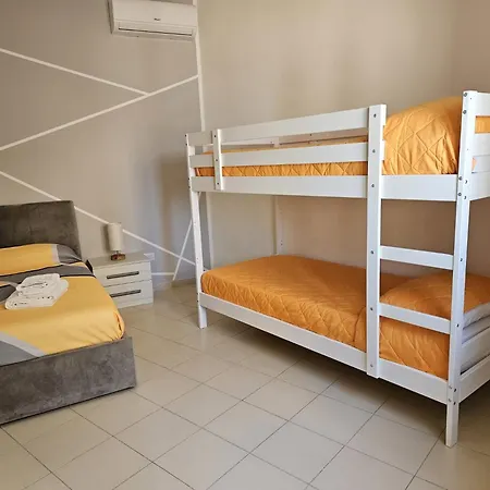 Sun & Sea Apartament *